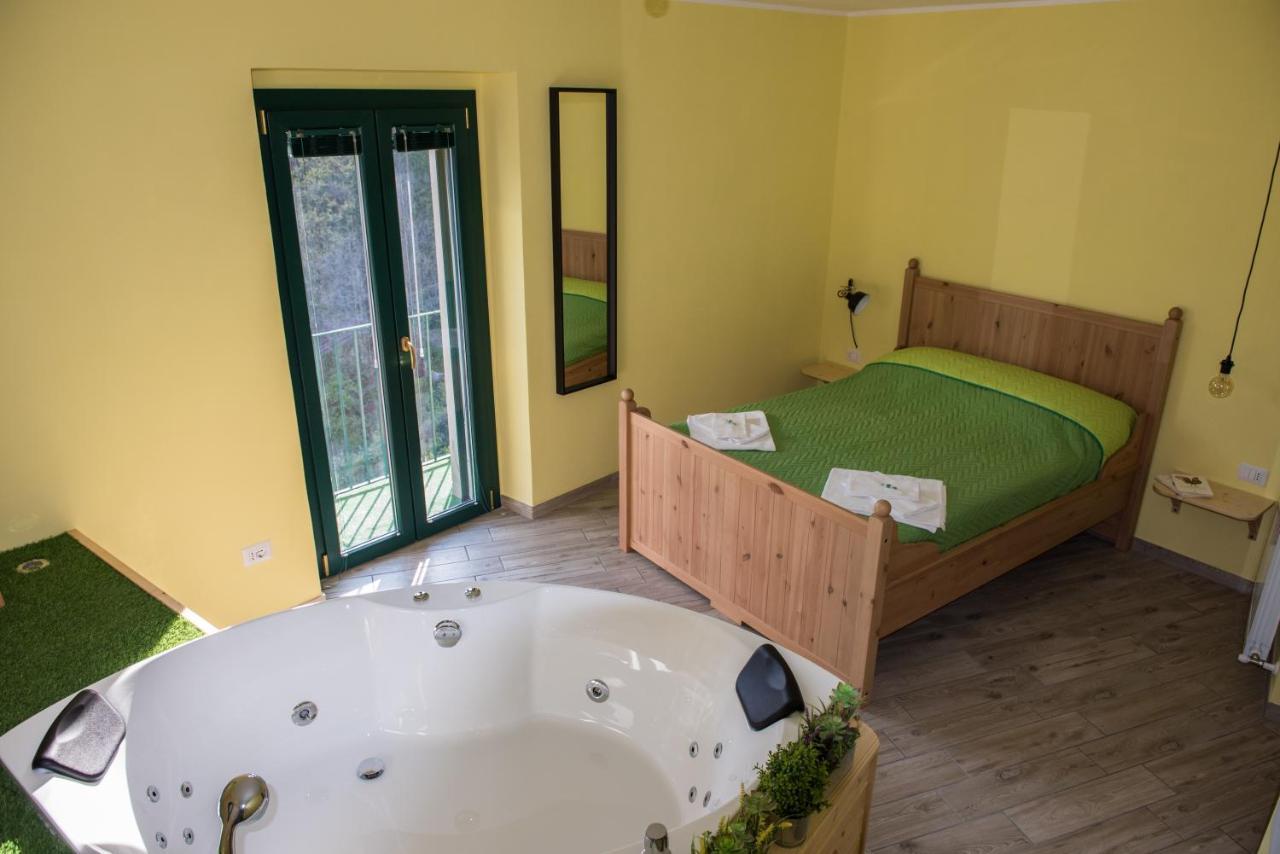 Helvetia Bed & Breakfast カステルメッツァーノ エクステリア 写真